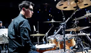 Mendadak Gantikan Tyo Nugros Bermain Drum dalam Konser di Malaysia, Al Ghazali Ngaku Merasa Terhormat: Izin, Om…