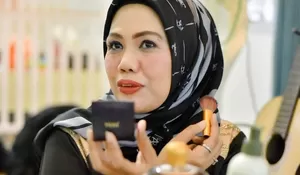 Elly Sugigi Bongkar Alasannya Oplas Hingga Habiskan Ratusan Juta, Kini Ngaku Lebih Pede Memikat Pria Tampan