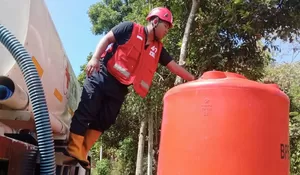 Atasi Krisis Kekeringan, PMI Jember Pasok 19.800 Liter Air Bersih untuk Warga 