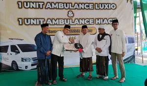 Perkuat Layanan Muktamar NU ke 35, YANMU Wakafkan Dua Ambulans dan 3 Ribu Al-Qur'an untuk Ponpes Bahrul Ulum Tambakberas