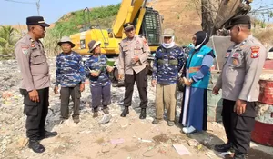 Pererat Silaturahmi, Satbinmas Polres Madiun Kota Gelar Curhat Kamtibmas dan Jumat Berkah di TPA Winongo