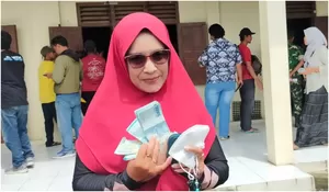 Alhamdulillah Cair! Ribuan Orang Semringah Dapat THR Rp 250 Ribu dari Pemerinah Desa Wunut Klaten
