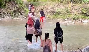 Usai Viral Pelajar SD di Sulteng Seberangi Sungai Demi Berangkat Sekolah, Kini Jembatan Dibangun