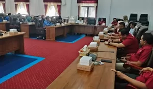 PGMM Pacitan Sampaikan 3 Tuntutan Guru Madrasah Swasta kepada DPRD Pacitan, di Antaranya soal TPG Inpassing yang Sering Terlambat