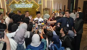 Terindikasi Judol, Lansia Dipekalongan Dicoret dari Penerima Bansos, Mensos Dalami Kemungkinan Penyalahgunaan KTP oleh Pihak Lain