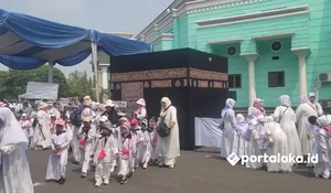Kenalkan Rukun Islam Kelima, 10 Ribu Murid RA se-Kabupaten Ciamis Ikuti Peragaan Manasik Haji