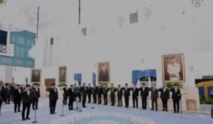 Pengucapan Sumpah Hakim Konstitusi Dan Keanggotaan Ombudsman RI : Disaksikan Presiden Prabowo 