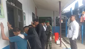 Minimalisir Barang Larangan, Petugas Lapas Gunungtua Lakukan Penggeledahan Kamar Hunian