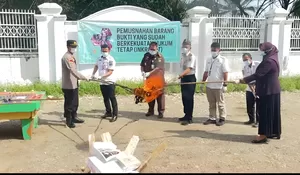 Lapas Gunungtua Hadiri Pemusnahan Barang Bukti Di Kejari Padang Lawas Utara