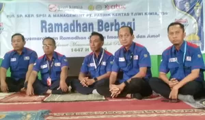 SPSI PT Tjiwi Kimia bagikan Paket Sembako Dan Santunan Anak Yatim Desa Jeruk legi Kecamatan Balongbendo Dan Sekitarnya