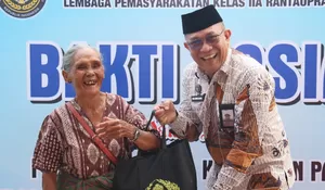Aksi Nyata, Lapas Rantauprapat Bagikan Paket Sembako kepada Keluarga WBP Kurang Mampu