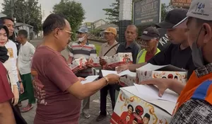Tetap Kerja saat Lebaran, PDIP Surabaya Apresiasi Relawan Perlintasan KA lewat Program 'MBG'