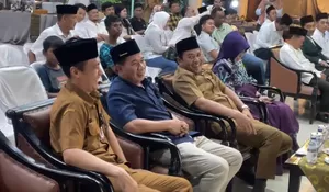 Bupati Sidoarjo Ajak Wartawan Tetap Kritis Demi Kemajuan Daerah. Saat Buka Puasa Bersama Forwas Di Pendopo.