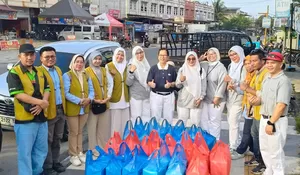 Xie - Lie Perawang 1 Menebar Cinta Kasih Di Bulan Suci Ramadhan, Ratusan Paket Makanan dan Ratusan Paket Sembako Menjadi Berkah Untuk Warga