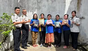 Sambut Idul Fitri dengan Penuh Khidmat, Lapas Muara Teweh Bagikan Mukena bagi Warga Binaan Wanita