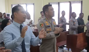 Polresta Sidoarjo Ikut Giat Gereja Oikumene Bersama Untuk Pembinaan Mental Dan Spiritual