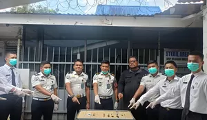 Deteksi Dini, Lapas Kotapinang Lakukan Penggeledahan Kamar Hunian Warga Binaan