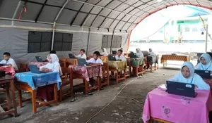 Asa di Balik Terpal: Nestapa dan Baja di SDN Terong Saat Ujian Menantang Bencana