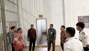 Kalapas Gunungsitoli Laksanakan Kontrol Keliling Pasca Hujan Deras, Pastikan Keamanan dan Kondisi Hunian Tetap Terkendali