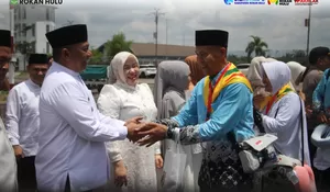 Lepas Keberangkatan JCH Rokan Hulu Tahun 2026 Dari Bandara Tuanku Tambusai, Ini Pesan Bupati Anton 