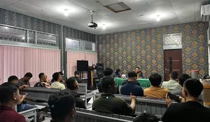 Perkuat Benteng Pertahanan: Ka. KPLP Lapas Muara Teweh Pimpin Rapat Internal Bersama Seluruh Regu Pengamanan