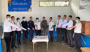 Petugas Lapas Gunungtua Lakukan Penggeledahan Kamar Hunian Warga Binaan