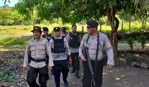 Gema Sepatu Laras di Tanah Adonara: Menjaga Kedamaian di Bawah Bayang Kerawanan