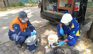 Air Kali Rawalumbu Berubah Warna, DLH Kota Bekasi Gerak Cepat Selidiki Dugaan Tumpahan Cat