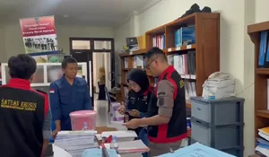 Kantor Bappeda Nganjuk Digeledah, 47 Dokumen Rahasia Disita Jaksa!