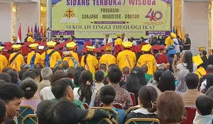 “Dari Mimbar Akademik ke Panggung Pengabdian”: STT IKAT Jakarta Cetak 175 Wisudawan, Lahirkan Pemimpin Bangsa dan Pelayan Umat