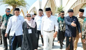 Gubernur Dedi Mulyadi: "Masjid Jangan Cuma Jadi Tempat Selfie, Hadirkan Tuhan Lewat Tajuk Kampung!"