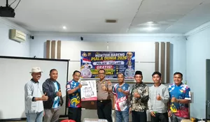 Dari Nobar ke Ketahanan Pangan, Polsek Tualang Serahkan Alat Pertanian Kepada Kelompok Tani*