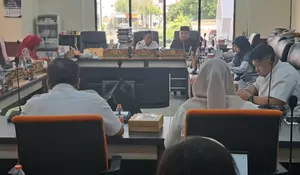 Raperda Jaminan Sosial Surabaya Berpotensi 'Ngambang', DPRD Surabaya Minta Realistis