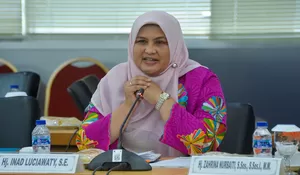 Membelah Kegelapan Malam: Aksi Gercep Komisi A DPRD DKI Jakarta Sulap Kawasan Rawan Jadi Terang Benderang!