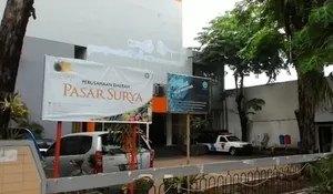 Pasar Surya Tanpa Komando? Kisruh Babaan Membuka Dugaan Retaknya Koordinasi Direksi