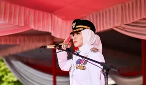 Peringati HUT ke-81 RI, Pemkab Pesawaran Gelar Upacara Khidmat dan Sentuh Para Veteran