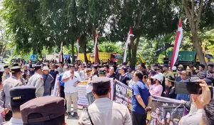 SP3 Kasus Korban Taosarao Laia, Massa HIMNI Rohul Geruduk Mako Polsek Tambusai Utara, Diminta Kapolda Riau Tegakkan Hukum Seadil-adilnya