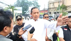 Dampak Erupsi Anak Krakatau Capai Bekasi, Wali Kota Imbau Warga Tetap Tenang