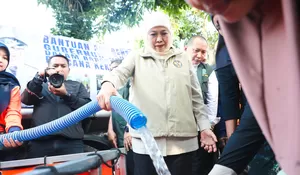 Kekeringan Pasuruan Makin Meluas, Khofifah Kirim 45 Tandon dan 500 Jeriken untuk 19.837 Warga
