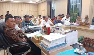 Sungai Disebut Saluran, Sempadan dan Akses Jalan Jadi Perdebatan: Komisi C Panggil PT Taman Timur