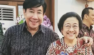 Duka Nasional: Jenazah Guruh Soekarnoputra Dikebumikan di Samping Makam Ibunda Fatmawati
