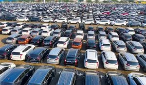 Sensasi Pasar Otomotif: Mobil Bekas Termuda Kian Ramah Kantor, Tak Selalu Mahal