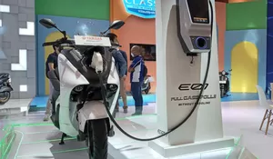 Aman Tembus Hujan, Ini Batas Masuk Akal Motor Listrik Saat Musim Basah