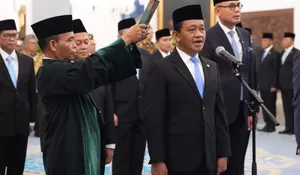 Wajah Baru Hiasi Kursi Menko, Presiden Prabowo Resmi Melantik 18 Pejabat Negara