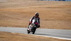 Aksi Pembalap Muda Indonesia Veda Ega Pratama Siap Mengguncang Moto3 GP Jepang