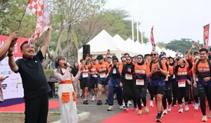 Kobarkan Semangat Berbagi, Wakil Wali Kota Bekasi Lepas Harris Share The Miles 2026
