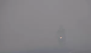 Kabut Asap Karhutla Mempekat, Kualitas Udara Palembang Melambung ke Level Berbahaya