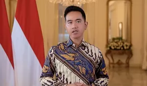 Gugatan Ijazah Gibran Ditolak MK, Tim Kuasa Hukum Langsung Sujud Syukur