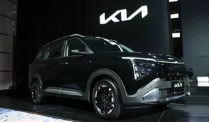 Sabet Penghargaan GIIAS 2026, Kia Carens Tancap Gas Unjuk MPV Listrik Masa Depan