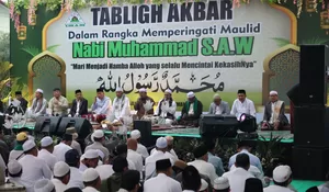 Tri Adhianto Wali Kota Bekasi Bakar Semangat Kebersamaan Warga Saat Subuh Keliling di Mustikajaya
